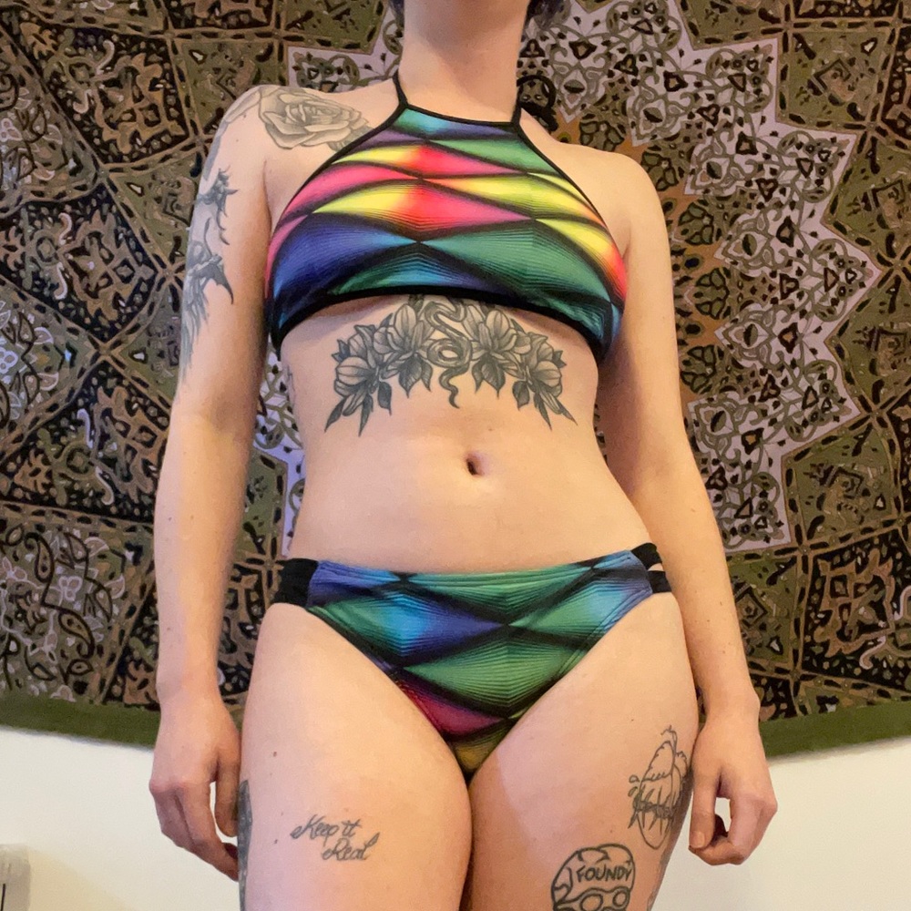 Hurley Swim🌈